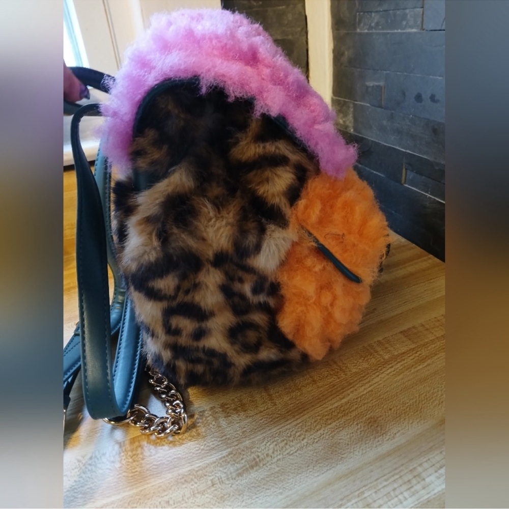 Kurt Geiger London Small Hoxton backpack - Picture 4 of 9